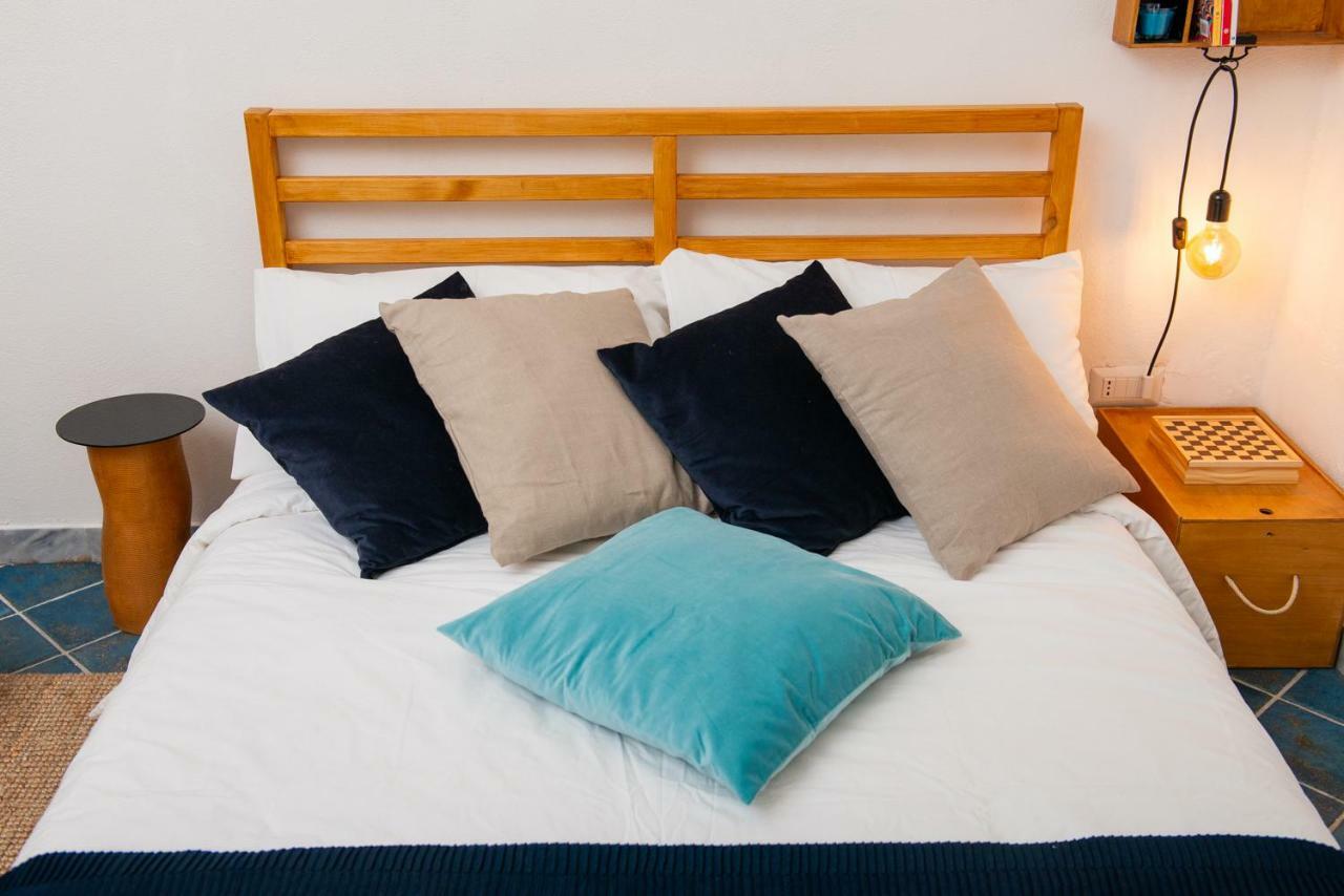 Light Blue - Apartment In The Middle Of Everything Torre Annunziata Bagian luar foto